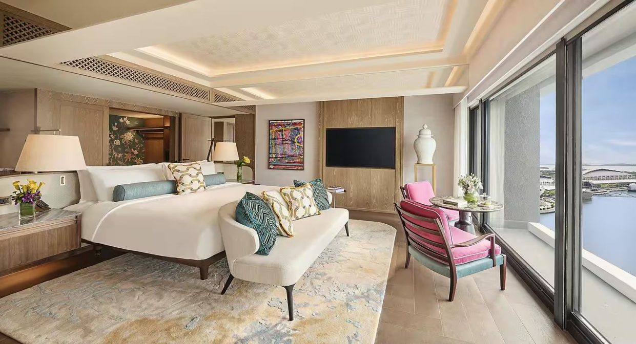 Mandarin Oriental penthouse suite bedroom