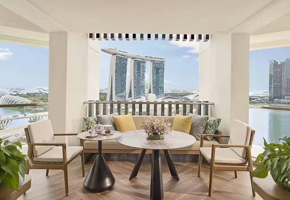 hotel penthouse suites singapore Mandarin Oriental suite patio