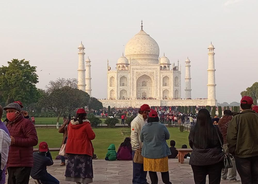 first class rail asia - taj mahal
